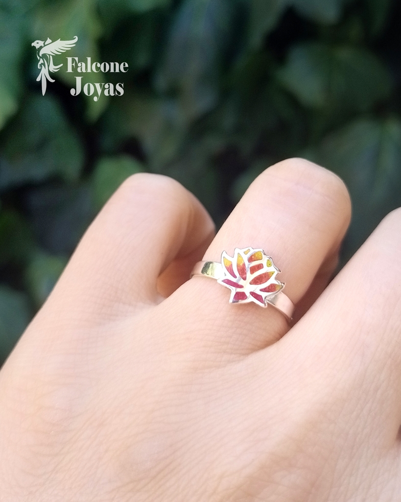 Anillo con flor de loto cheap