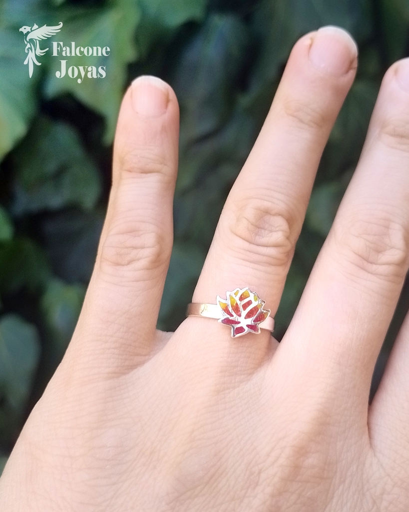 Anillo de compromiso flor de loto 2025