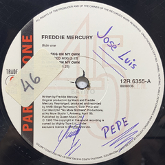 Vinilo Maxi Freddie Mercury - Living On My Own 1993 Uk - BAYIYO RECORDS
