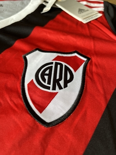 Camiseta River Plate tercer uniforme 23/24 en internet