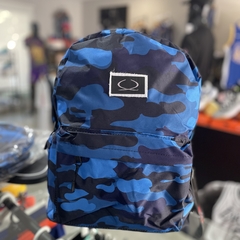 MOCHILA CAMUFLADA