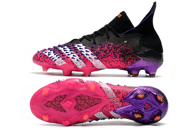 Chuteira Adidas Predator Freak .1 - Campo - Rosa