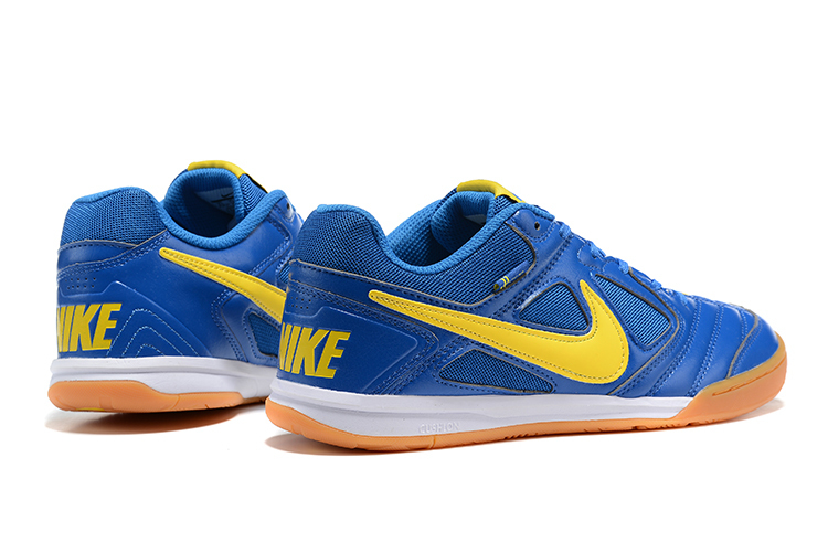 Nike supreme futsal hotsell