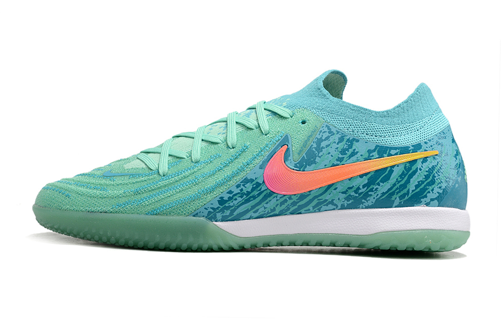 Nike phantom sales react futsal