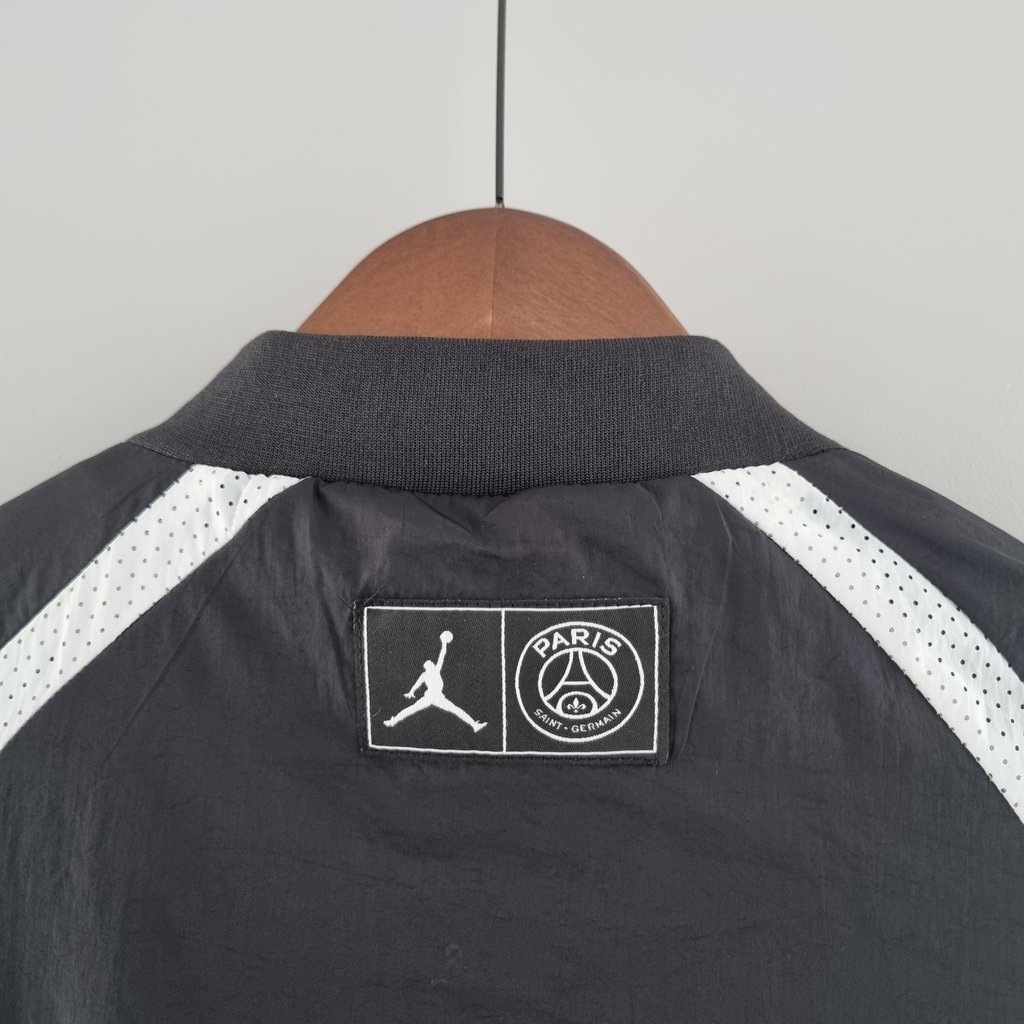 Corta vento jordan 2025 x psg