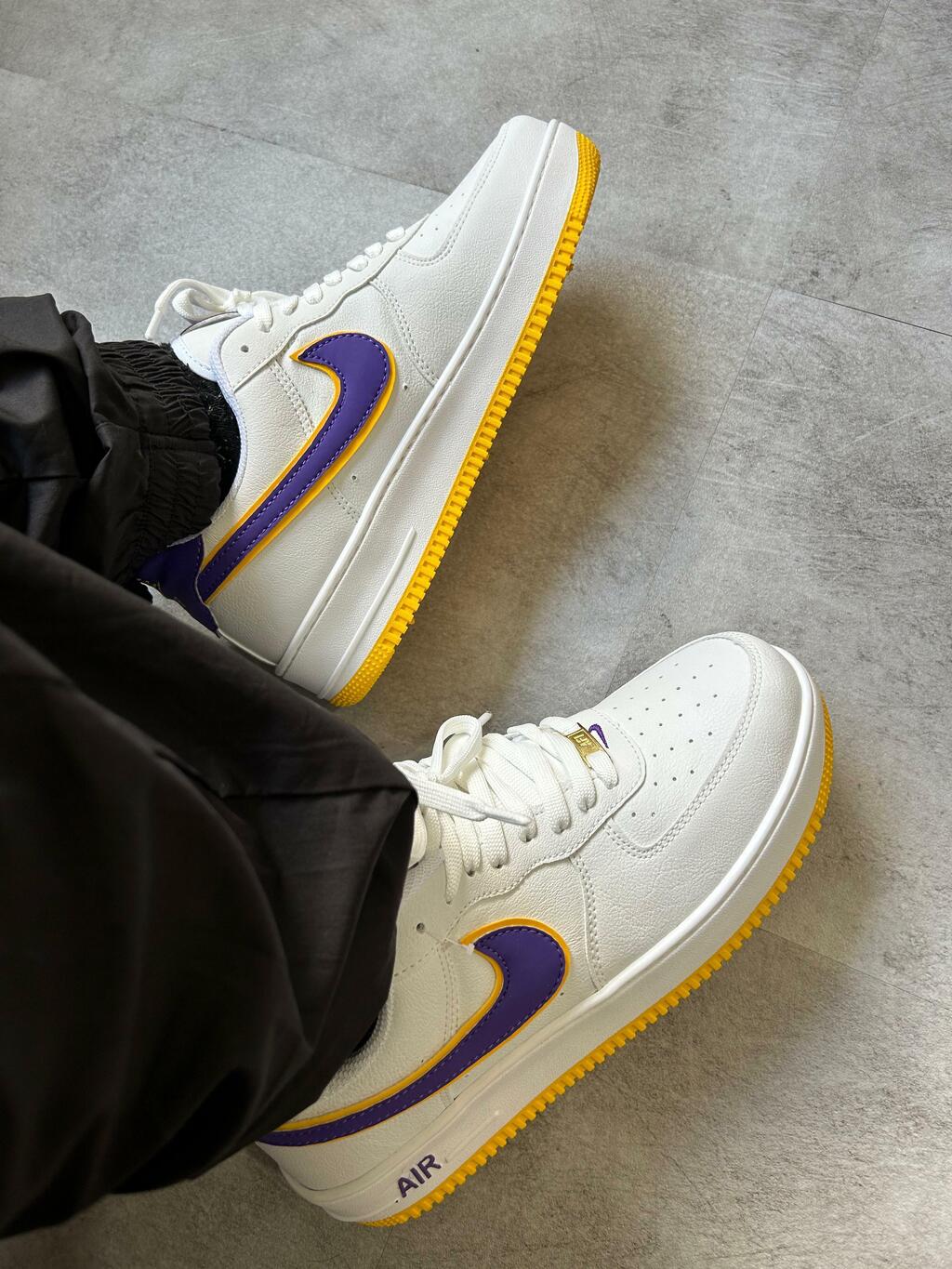 Tenis Nike Air Force 1 Lakers Branco