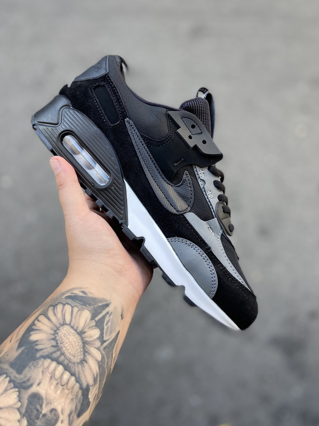 Tenis Nike Air Max 90 Futura Preto e Branco
