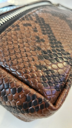 Riñonera animal print snake - comprar online