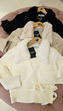 Sweater Miel cruzado importado cuello de piel - GARAGE 3117