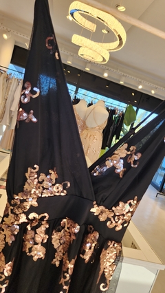 Imagen de Vestido Lela largo tull bordado importado con transparencias