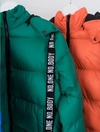 Campera no one no body importada verde en internet