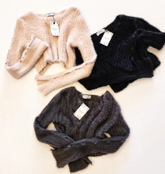 Sweater Lichi pielcita calado en las mangas con botoncitos importado - comprar online