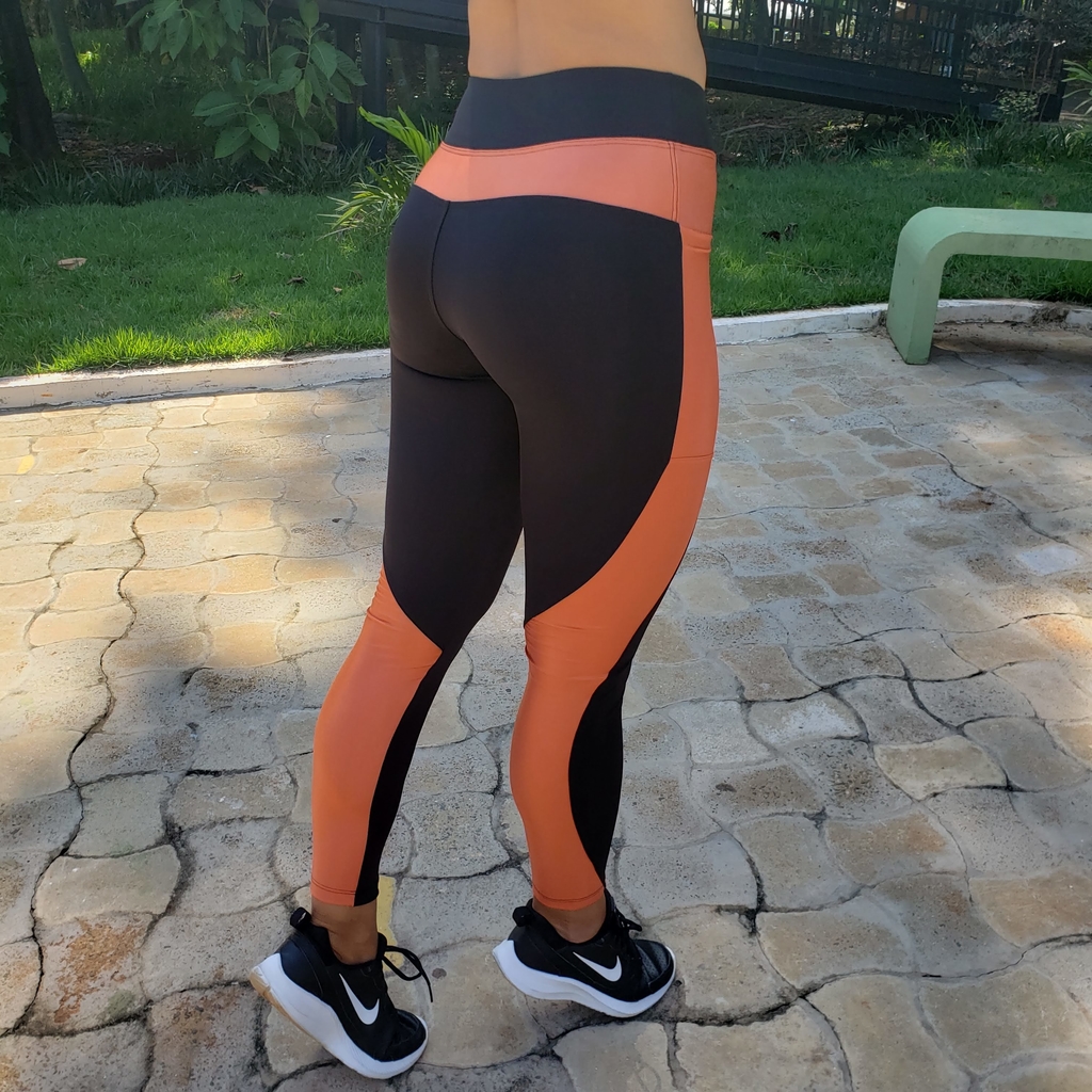 Legging Inovação com bolso Preta - FitBalance