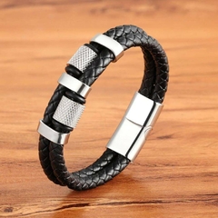 Pulseira Masculina Space de Couro e Aço Inox Premium - comprar online