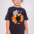 Camiseta Infantil " Tem um insolente me Olhando" na internet