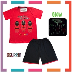 Pijama Verano EL JUEGO DEL CALAMAR Remera + Short estampa GLOW que BRILLA en la oscuridad 100% algodón peinado premium