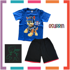 Pijama Verano PAW PATROL CHASE Remera + Short estampa GLOW que BRILLA en la oscuridad 100% algodón peinado premium - comprar online