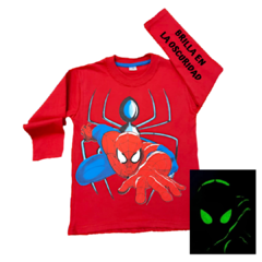 Remera ML GLOW que BRILLA en la oscuridad 100% algodón peinado premium HOMBRE ARAÑA en internet