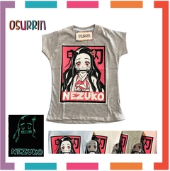 Remera NEZUKO que BRILLA en la oscuridad