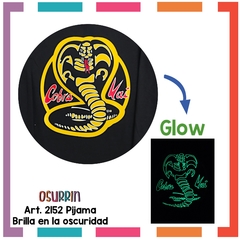 Pijama COBRA KAI estampa GLOW que BRILLA en la oscuridad 100% algodón peinado premium - comprar online