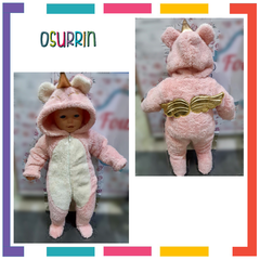 Enterito KIGURUMI Unicornio con cara bordada + cuerno + alas. Con cierre. - comprar online