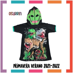 Imagen de Remera de algodón con máscara DINOSAURIO y estampa de Personajes. T4 al 14.