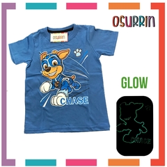 Remera M/C GLOW que BRILLA en la oscuridad 100% algodón peinado premium PATRULLA CANINA - PAW PATROL - comprar online