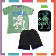 Pijama Verano DINOSAURIO TREX Remera + Short estampa GLOW que BRILLA en la oscuridad 100% algodón peinado premium - tienda online