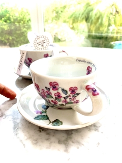 Xícara para Chá com Pires - Amor Perfeito na internet