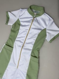 Jaleco Manga curta branco com verde