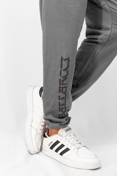 Monochromatic Sweatpants [Black/Grey] na internet