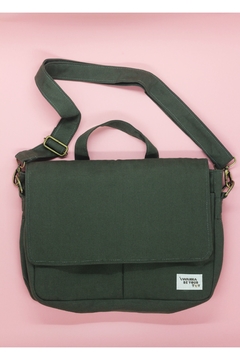 Bolsa transversal verde oliva modelo pasta na internet