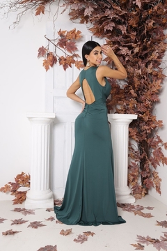 VESTIDO LONGO VERÔNICA COM DECOTE EM V E DETALHES NAS COSTAS VERDE ESMERALDA na internet