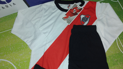 Pijama Invierno de River Plate en internet