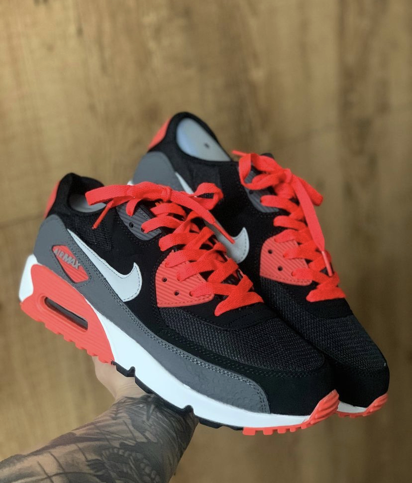 AIR MAX 90 - PRETO/VERMELHO