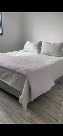 PIE DE CAMA VERUVA SUPER KING - comprar online