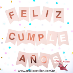 BANDERIN FELIZ CUMPLEAÑOS ROSA CON LETRAS ROSE GOLD