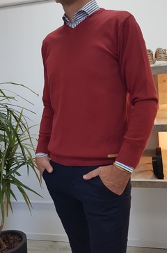 Sweater Jano escote V terra en internet
