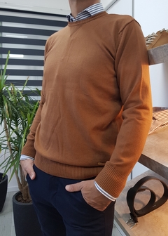 Sweater Jano escote redondo capuccino - comprar online