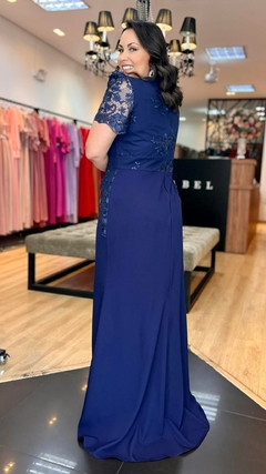 Vestido em Tule Bordado Laura Azul Marinho Plus - comprar online