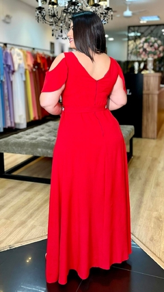 Vestido em Crepe Liz Vermelho Plus C/ Cinto Strass - comprar online