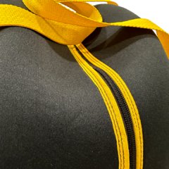 Bolso porta casco OMP amarillo en internet