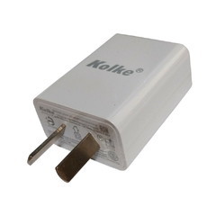 Cargador USB Kolke 220v a 5v 2A Blanco KC-230