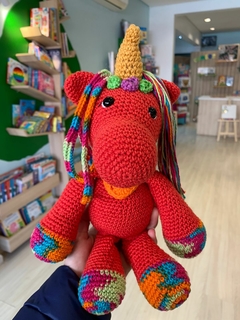 Unicórnio de amigurumi