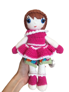 Boneca Troca de Roupa Amigurumi