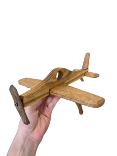 Aviãozinho de madeira