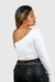 Cropped Um Ombro Manga Longa Beatriz Branco - loja online