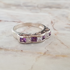 Anillo en Plata con Cúbic baguette blanco y violeta - comprar online