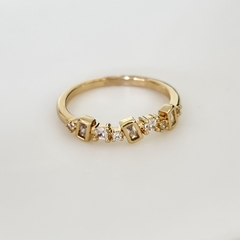 Anillo en Acero baño Oro con Cubic