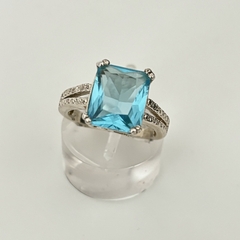 Anillo en Plata con Cubic rectangular turquesa en internet